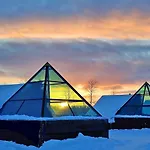 Aurora Pyramid Glass Igloos