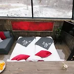 Hotel Aurora Pyramid Glass Igloos Köngäs