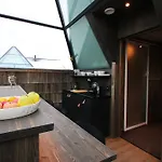 Aurora Pyramid Glass Igloos 3* Köngäs