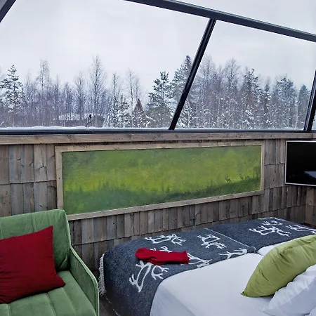 Aurora Pyramid Glass Igloos מלון 3*