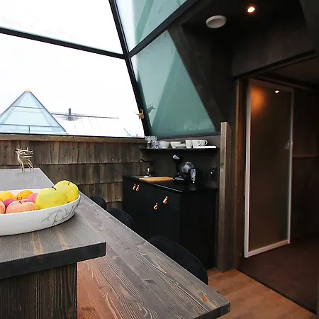 Aurora Pyramid Glass Igloos 3* Köngäs