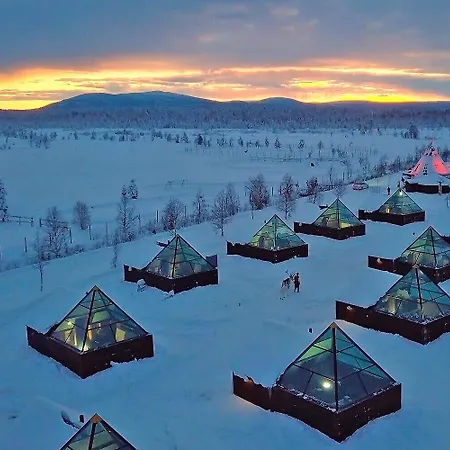 Aurora Pyramid Glass Igloos 3* Köngäs
