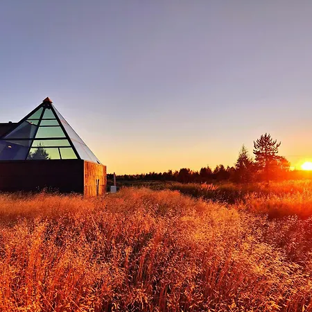 Aurora Pyramid Glass Igloos