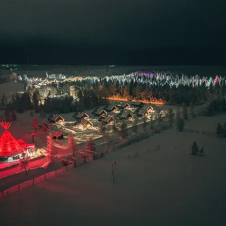Aurora Pyramid Glass Igloos