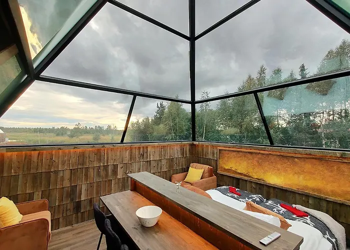 Aurora Pyramid Glass Igloos Hotel 3*