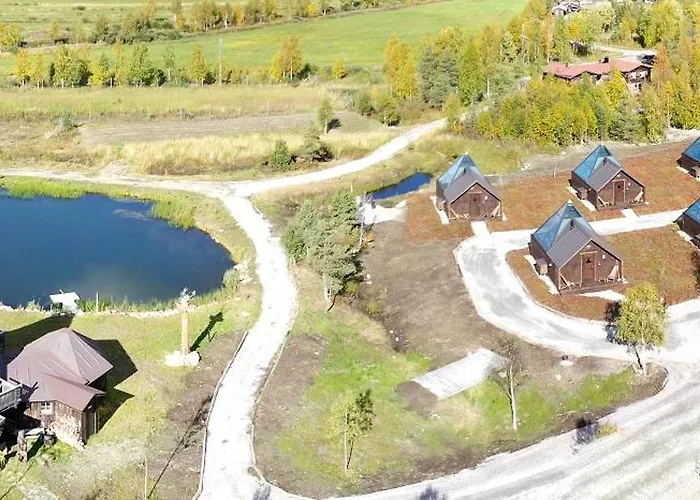 Hotel Aurora Pyramid Glass Igloos Köngäs