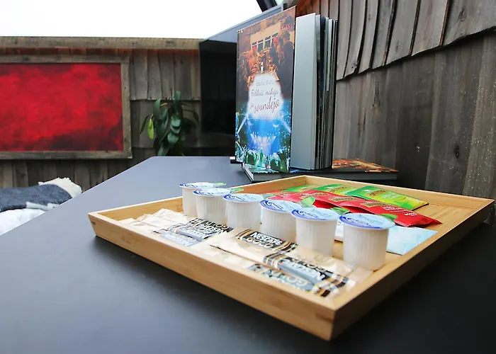 Aurora Pyramid Glass Igloos