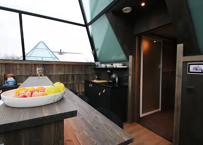 Aurora Pyramid Glass Igloos 3* Köngäs